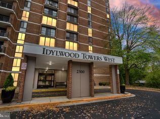 2300 Pimmit Dr APT 116, Falls Church, VA 22043