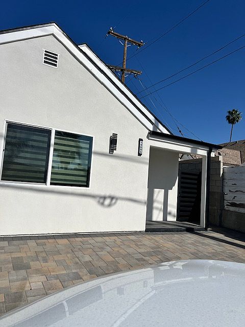 1st image of 1400A Elm Ave