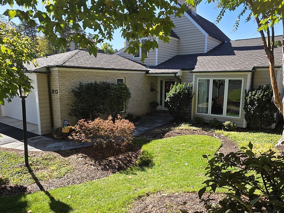 1st image of 253 Island Green Dr