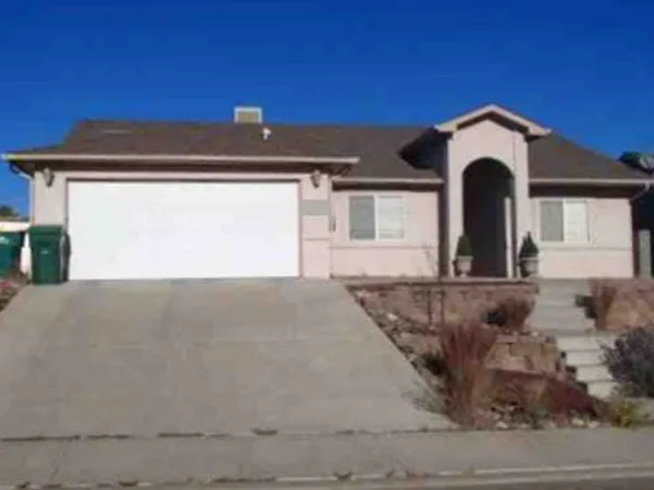 4015 Abbey Rd, Farmington, NM 87402