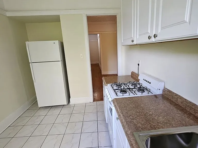 817 W Belle Plaine Ave #3F — Photo 6