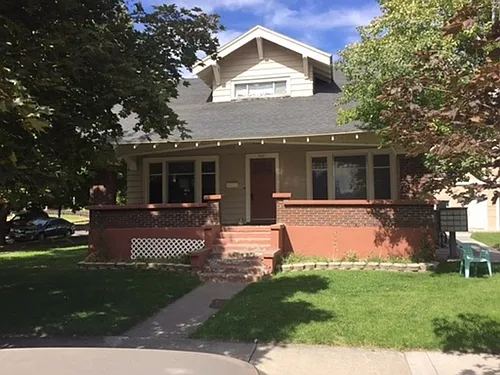 425 Maple St Photo 1