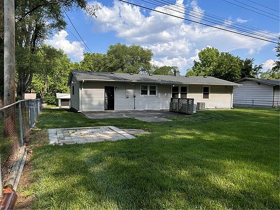 2nd image of 10004 Belmont Ave