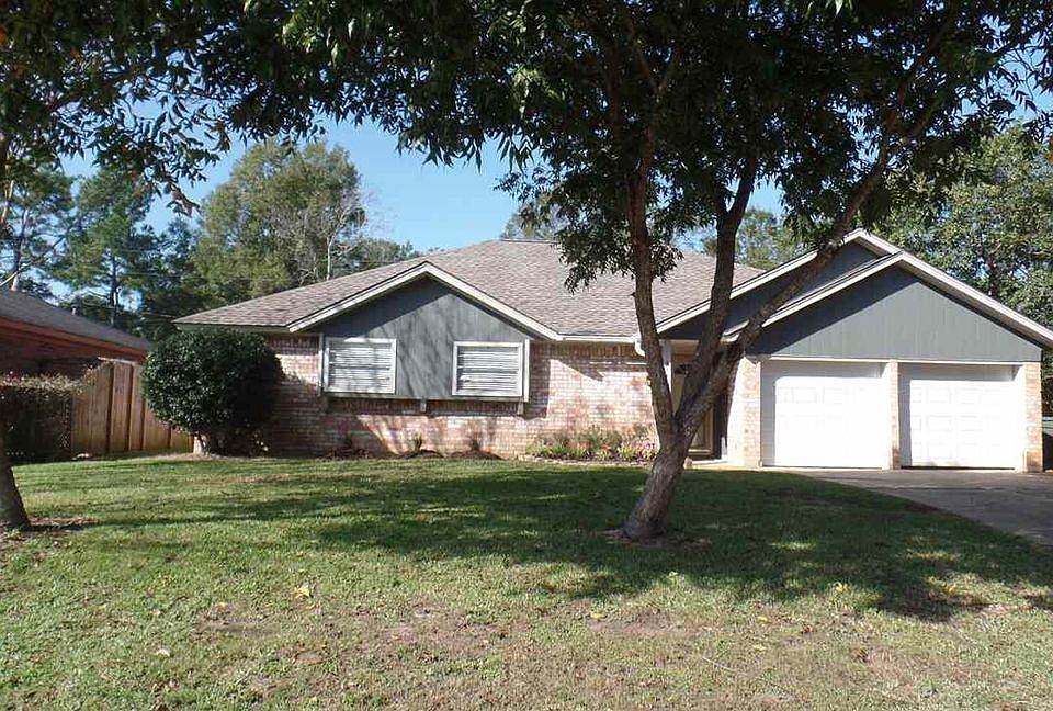 1st image of 3115 Westmont Dr