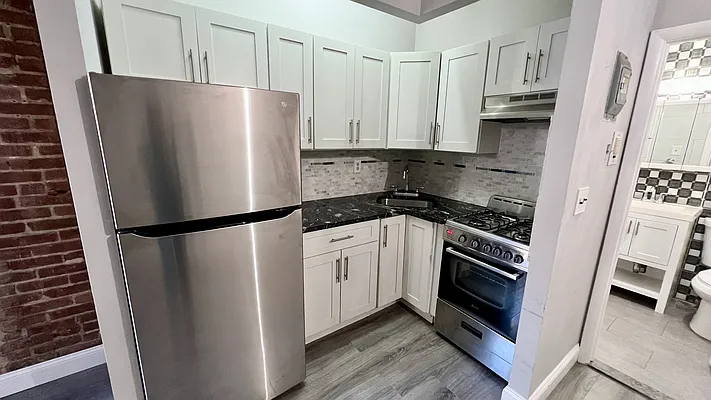 Rented by JK Dansar Corp | media 6