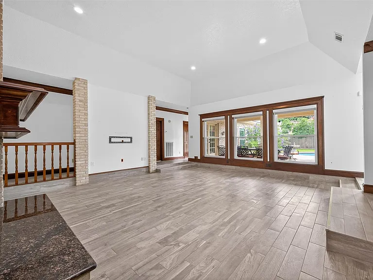 15106 Dawnbrook Dr — Photo 27