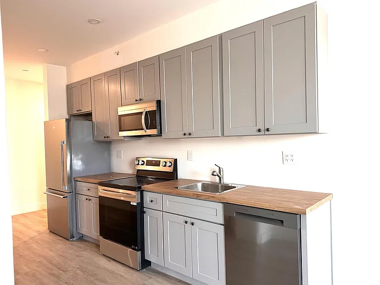 362 W Merrick Rd #101 — Photo 1