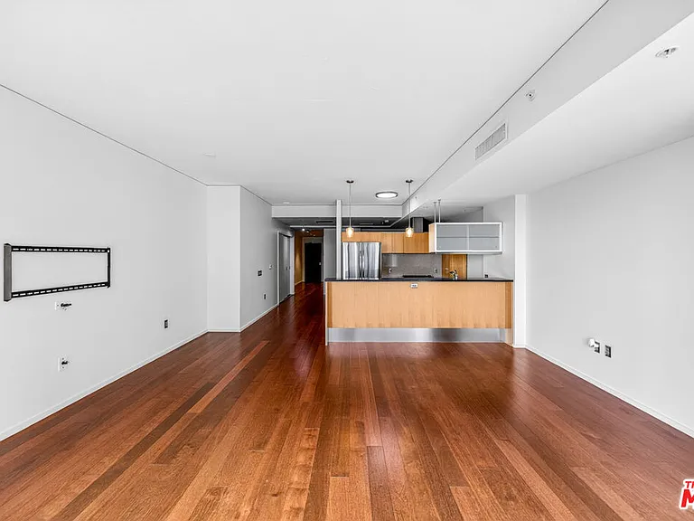 1155 S Grand Ave #915 — Photo 6