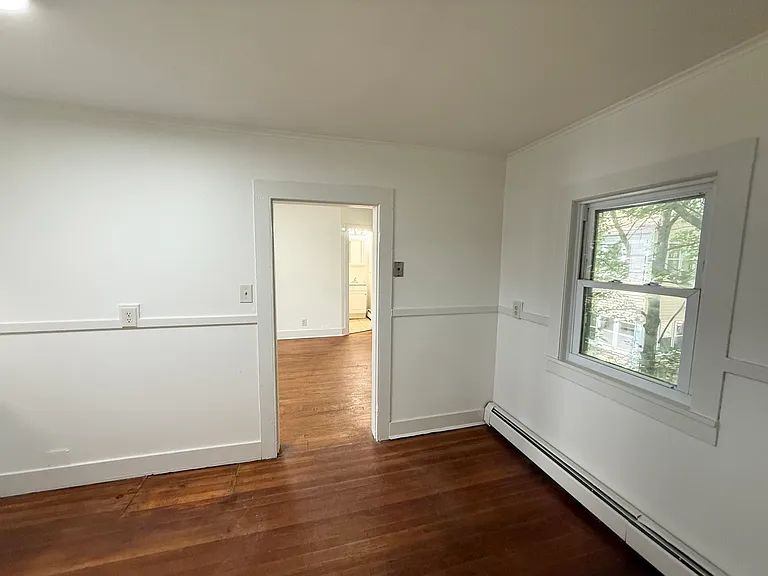 156 Main St — Photo 10
