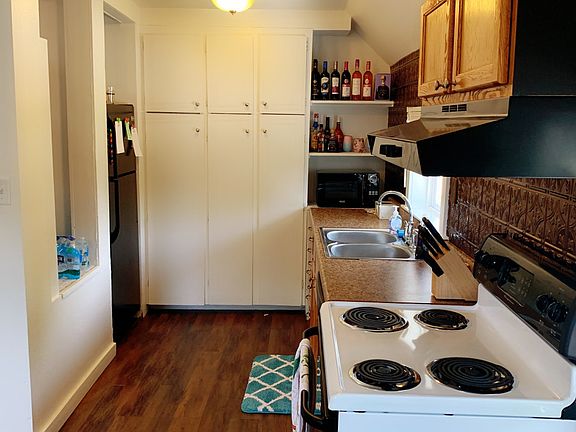 4th image of 401 W Wheeler St #504101