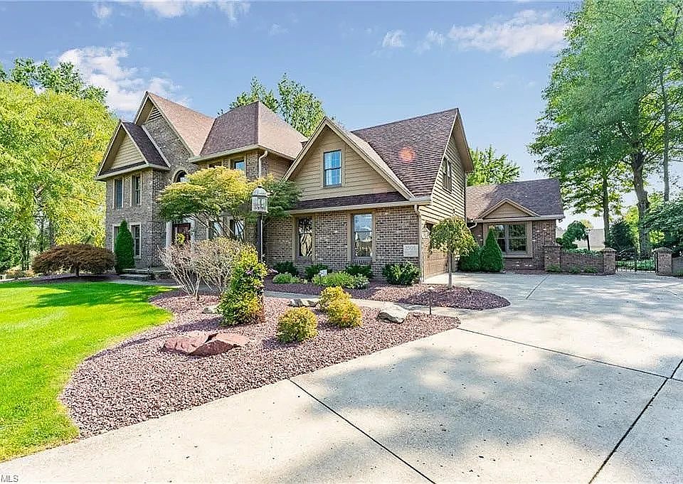 3505 Olde Winter Trl, Poland, OH 44514 Zillow