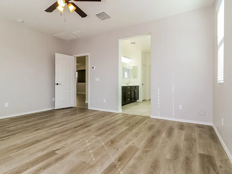 16905 W Woodlands Ave — Photo 8