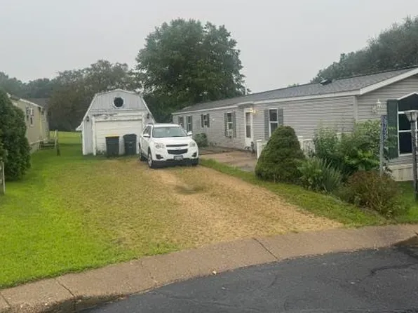 29022 Pine St, Lone Rock, WI 53556