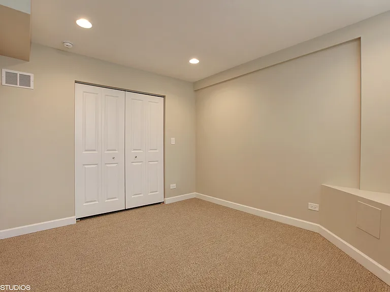 1806 N Sheffield Ave #1 — Photo 16