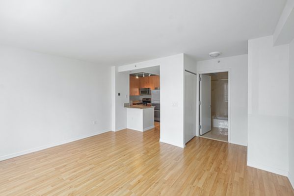 1st image of 400 W 55th St APT 10C