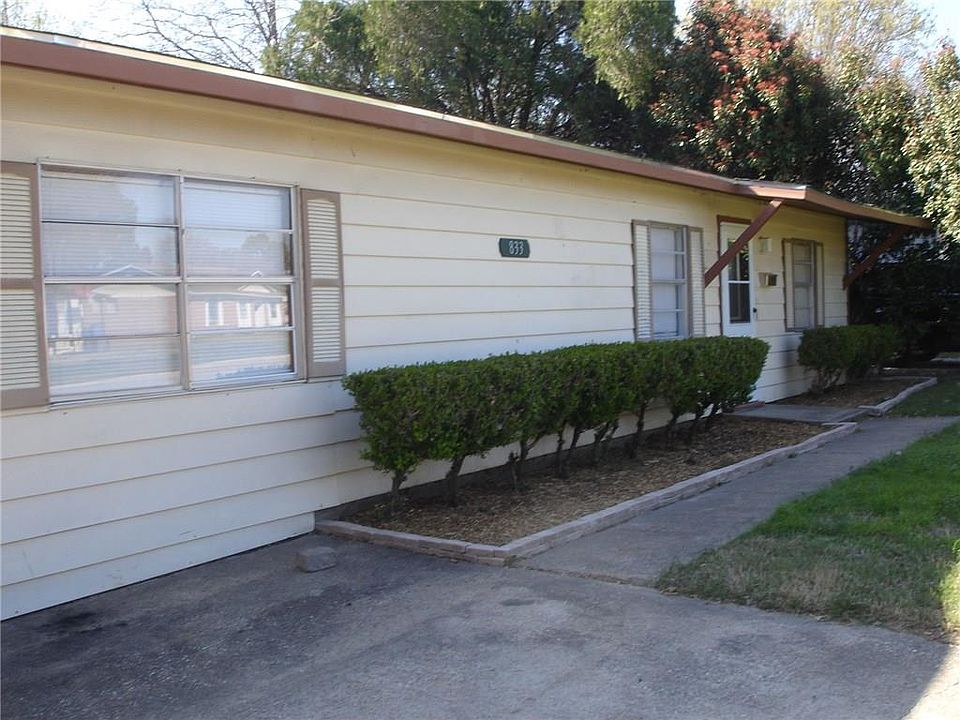 1st image of 833 Camino Dr