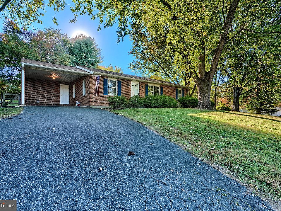1st image of 1604 Thornwood Ct