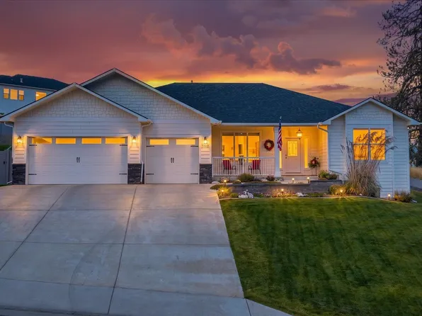 9302 W Floyd Dr, Cheney, WA 99004