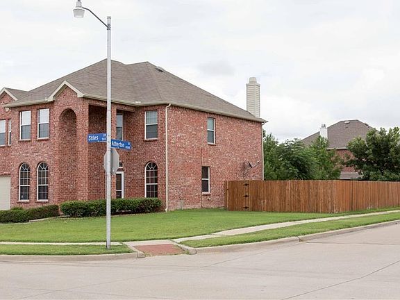 2nd image of 500 Stiles Dr