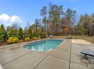 6603 Havencrest Dr, Denver, NC 28037