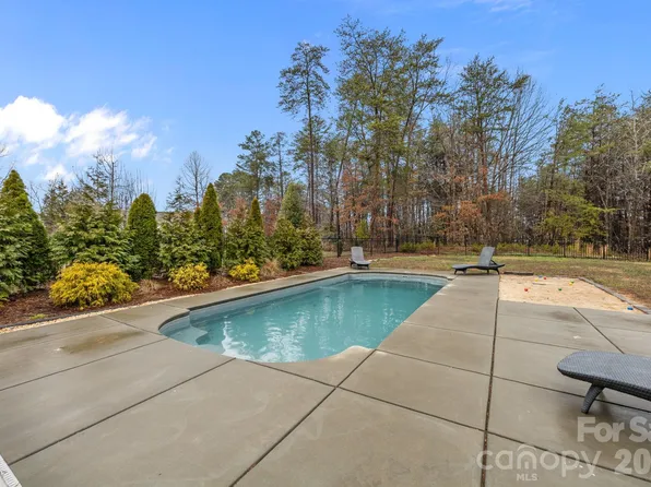 6603 Havencrest Dr, Denver, NC 28037