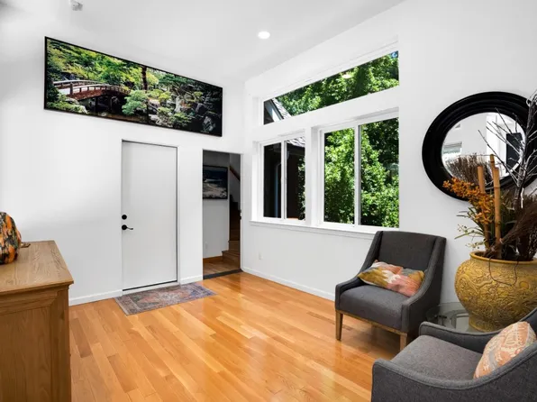 220 Miracle Ln, Santa Cruz, CA 95060