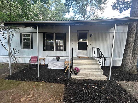 5th image of 135 Pineland Park Road