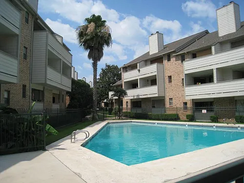 2500 Burleson Rd Photo 1