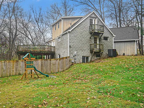 3rd image of 22240 Canyon River Dr