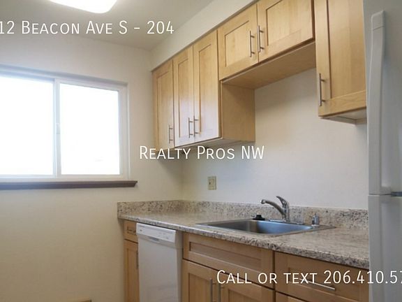4th image of 3212 Beacon Ave S APT 204