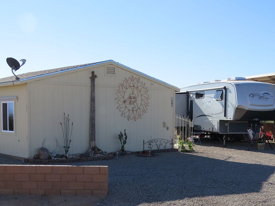 Street face of Casita