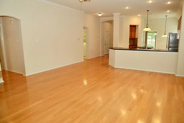 138 Chestnut Ct — Photo 17