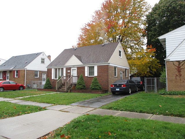 2nd image of 17608 Walter St