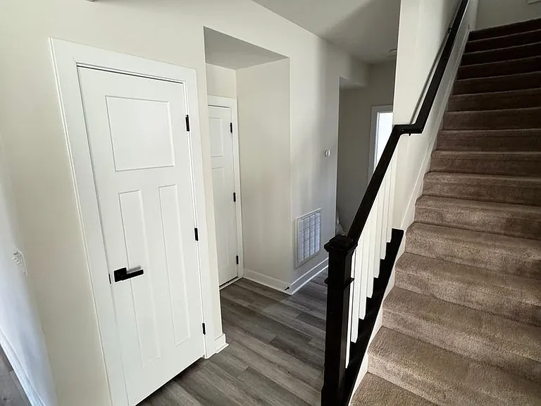 107 Tonkawa Way — Photo 9