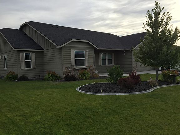 5th image of 1547 Crab Apple Cir