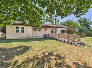 126 N Park St, Pretty Prairie, KS 67570