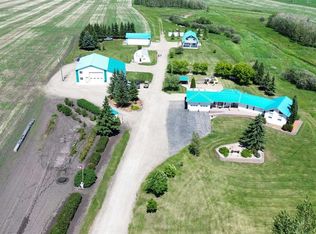 27556 S Township Road 372, Red Deer County, AB T4G 0M9