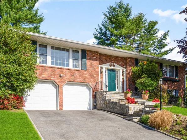 33 Sycamore Lane, Irvington, NY 10533