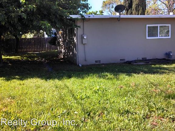 2nd image of 1312 E Tennessee St