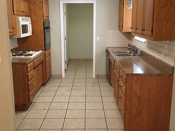 3rd image of 1833 E 57th Pl S