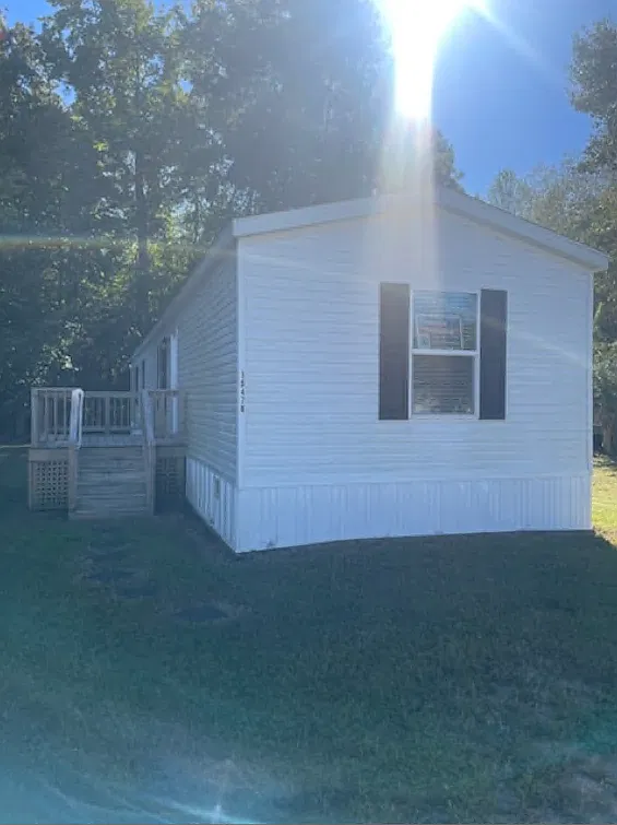3 bed, 1216 sqft, $1,600 — Photo 2