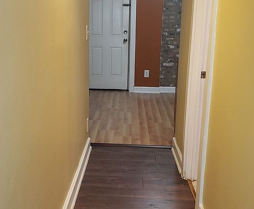 5th image of 3327 W Evergreen Ave APT 1