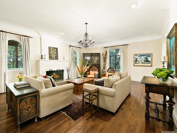 5th image of 217 PASEO ENCINAL ST