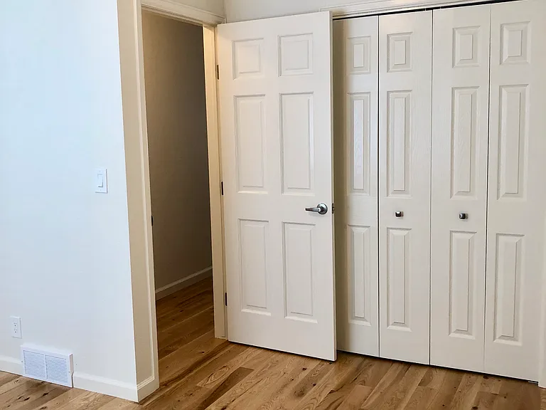 2433 Gay St — Photo 21
