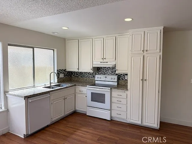 3427 Delilah St — Photo 9