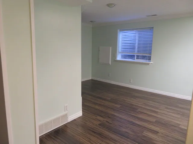 499 Capri Cir — Photo 17