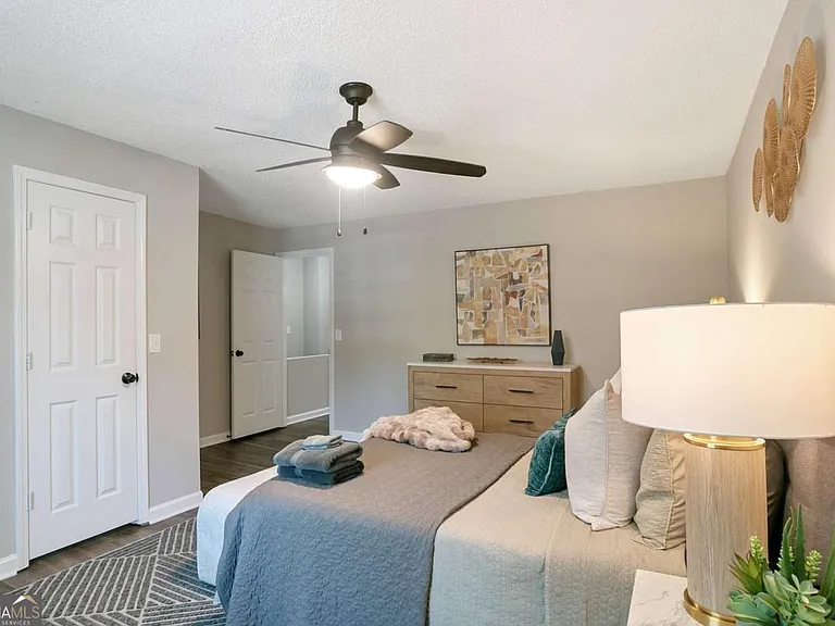 4523 Coopers Creek Cir SE — Photo 11