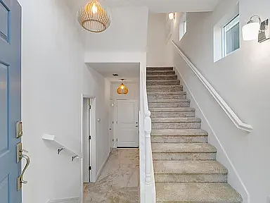 2609 Wisteria Way — Photo 3