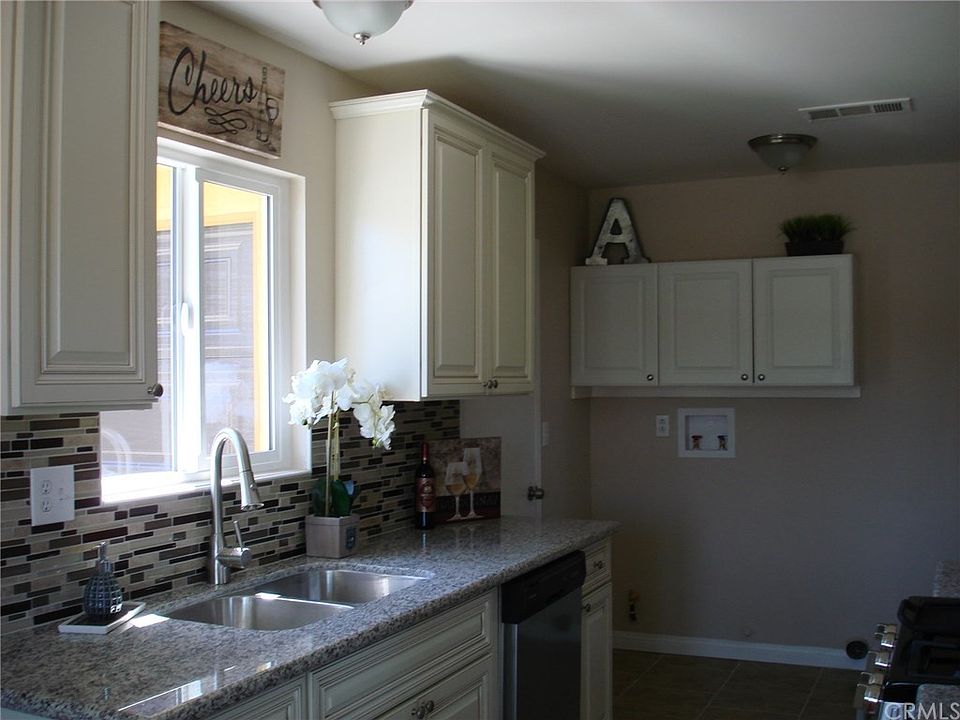 1st image of 363 Avenida Miravella