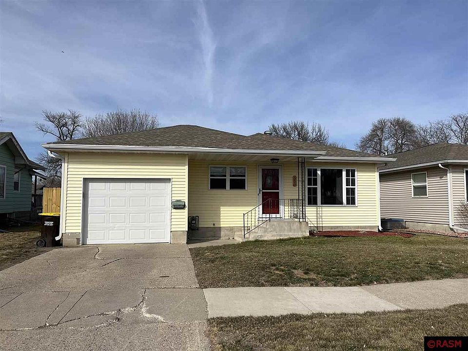 1st image of 303 7th Ave S